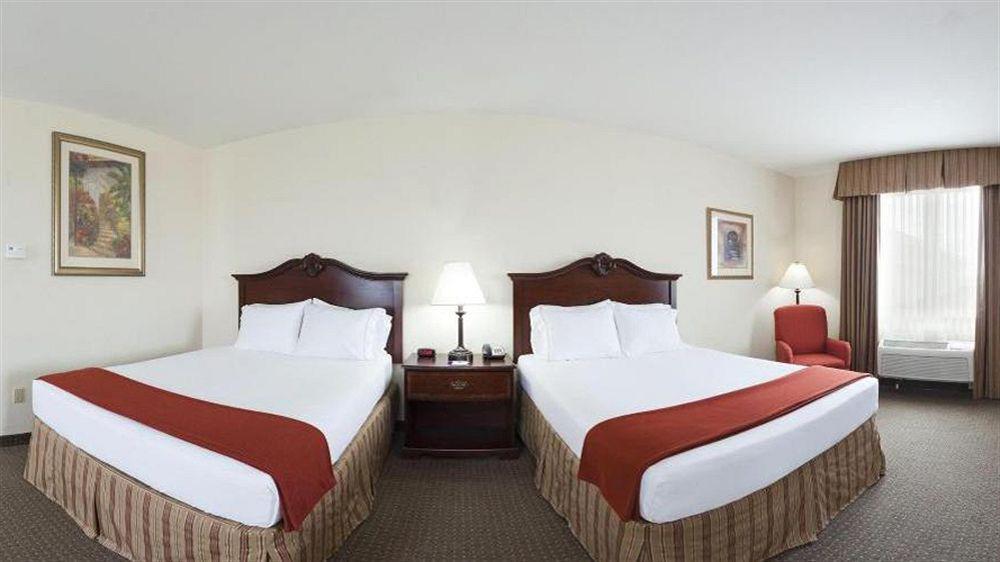 Holiday Inn Express Hotel & Suites Woodward Hwy 270 By Ihg Bagian luar foto