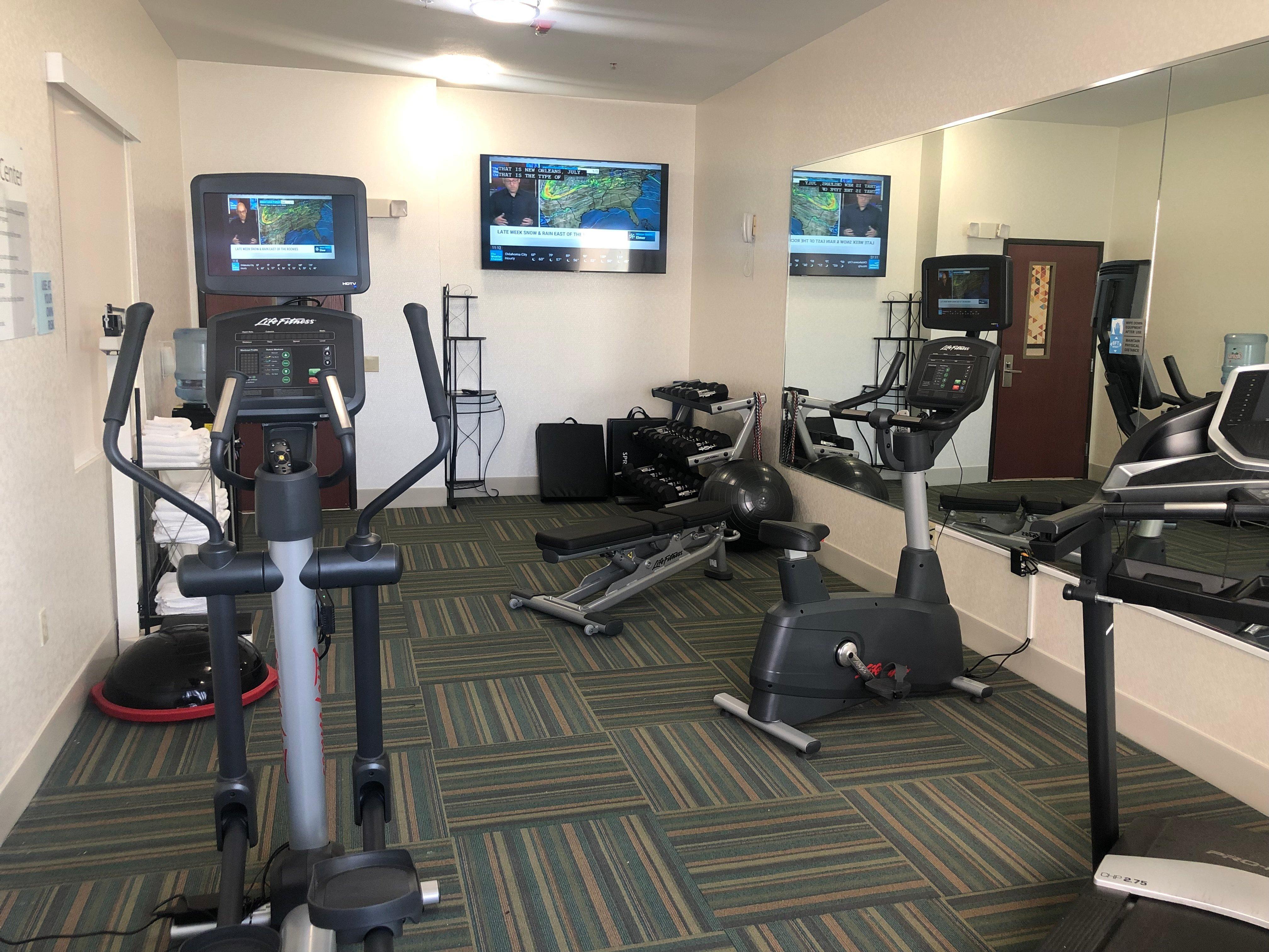 Holiday Inn Express Hotel & Suites Woodward Hwy 270 By Ihg Bagian luar foto