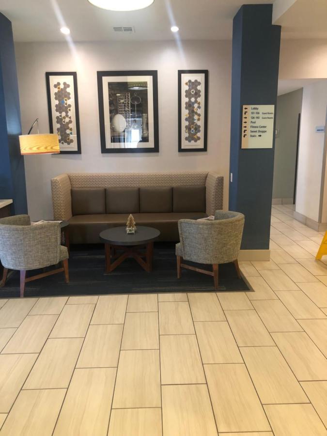 Holiday Inn Express Hotel & Suites Woodward Hwy 270 By Ihg Bagian luar foto