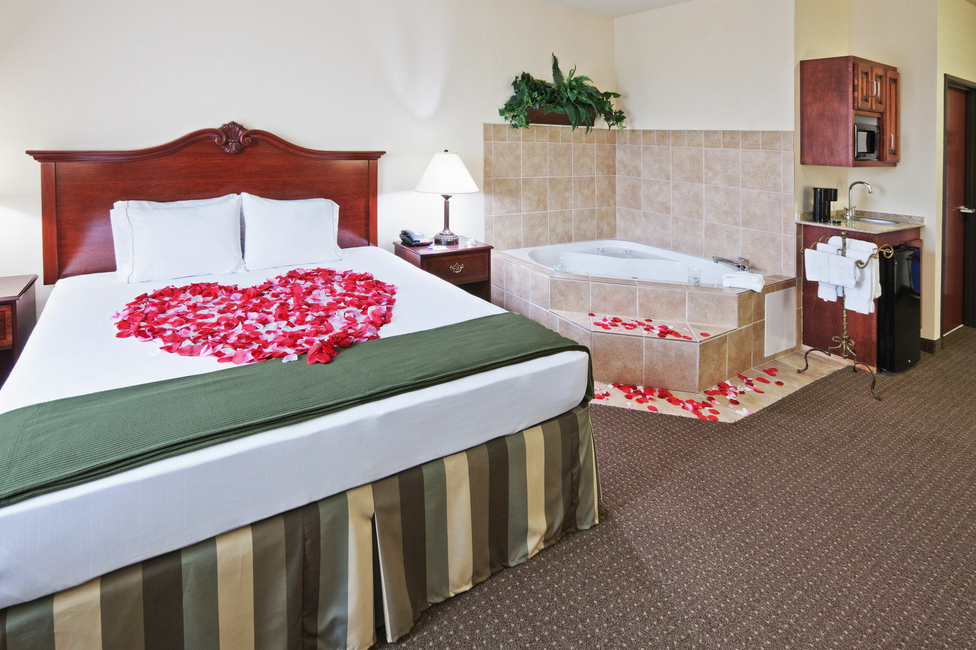 Holiday Inn Express Hotel & Suites Woodward Hwy 270 By Ihg Bagian luar foto